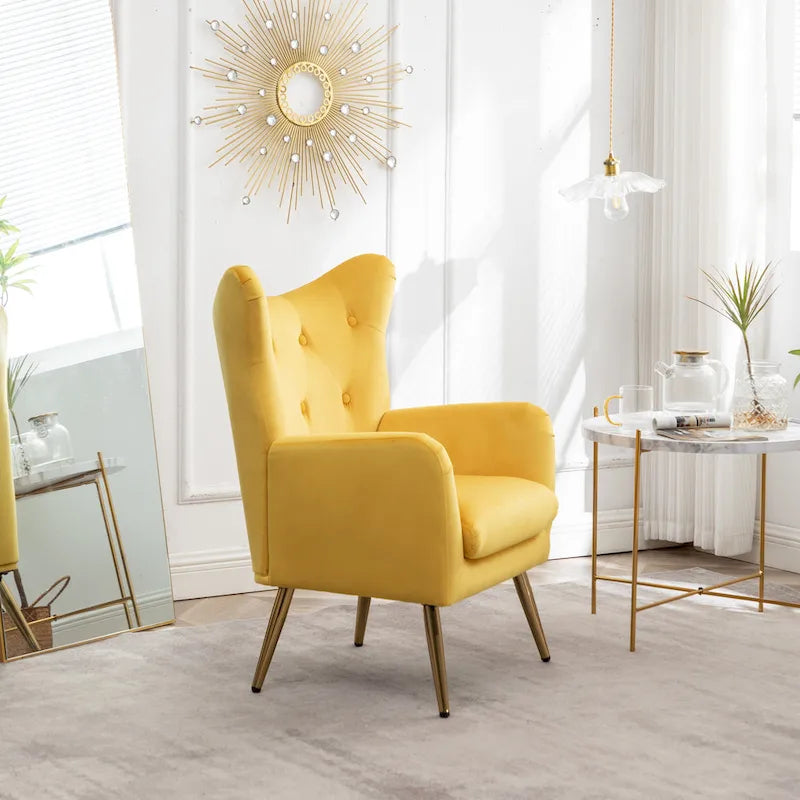 Chaise capitonnée en velours avec pieds dorés