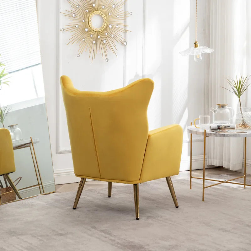 Chaise capitonnée en velours avec pieds dorés