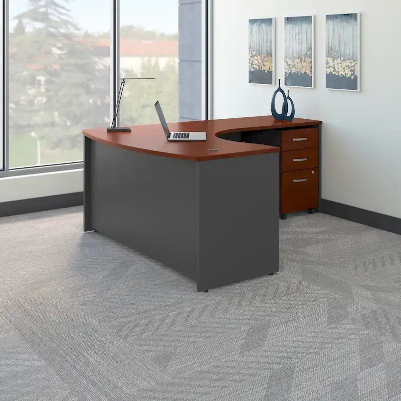 Bureau d'angle avec tiroirs.