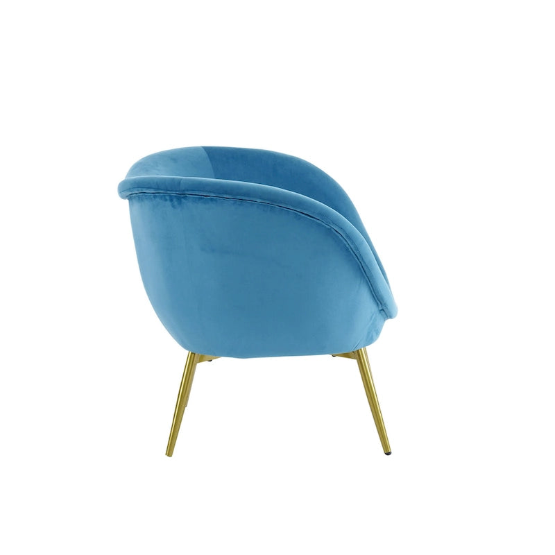 Fauteuil de salon moderne rembourré en peluche avec dossier incurvé et pieds dorés.