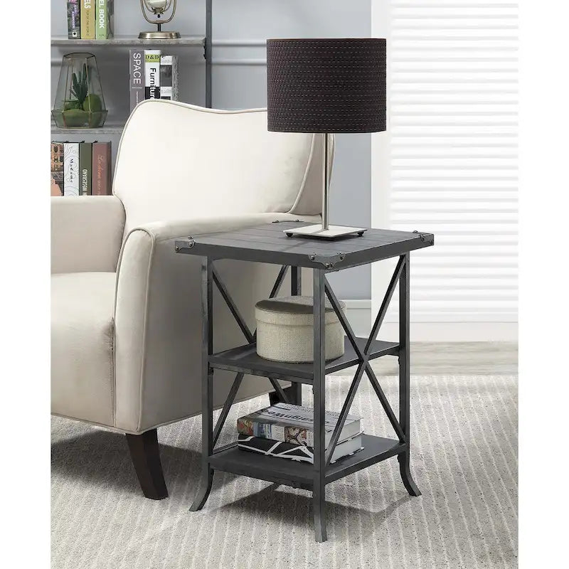 Table d'appoint pratique avec étagères