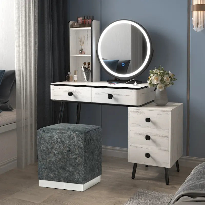 Repose-pieds/tabouret de coiffeuse garni d'or