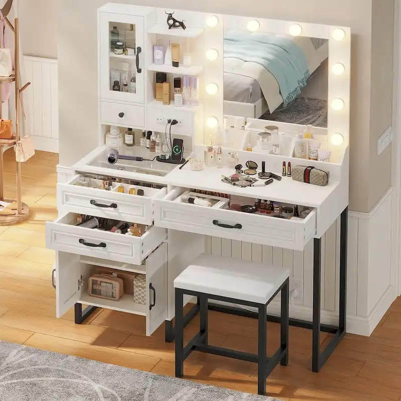 Lampe de coiffeuse, miroir, banc, station de charge